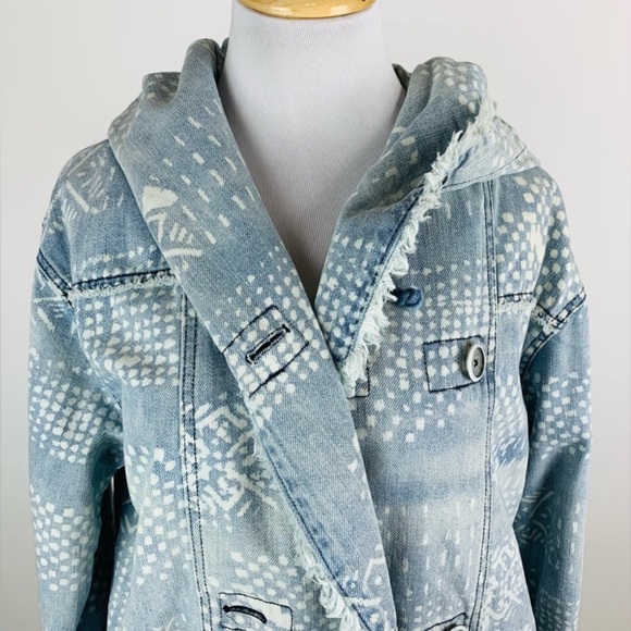 Free People Light Blue Hooded Jean Jacket with White Accents - Picture 7 of 16